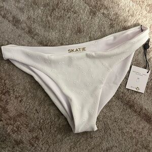 Skatie Cheryl bottom